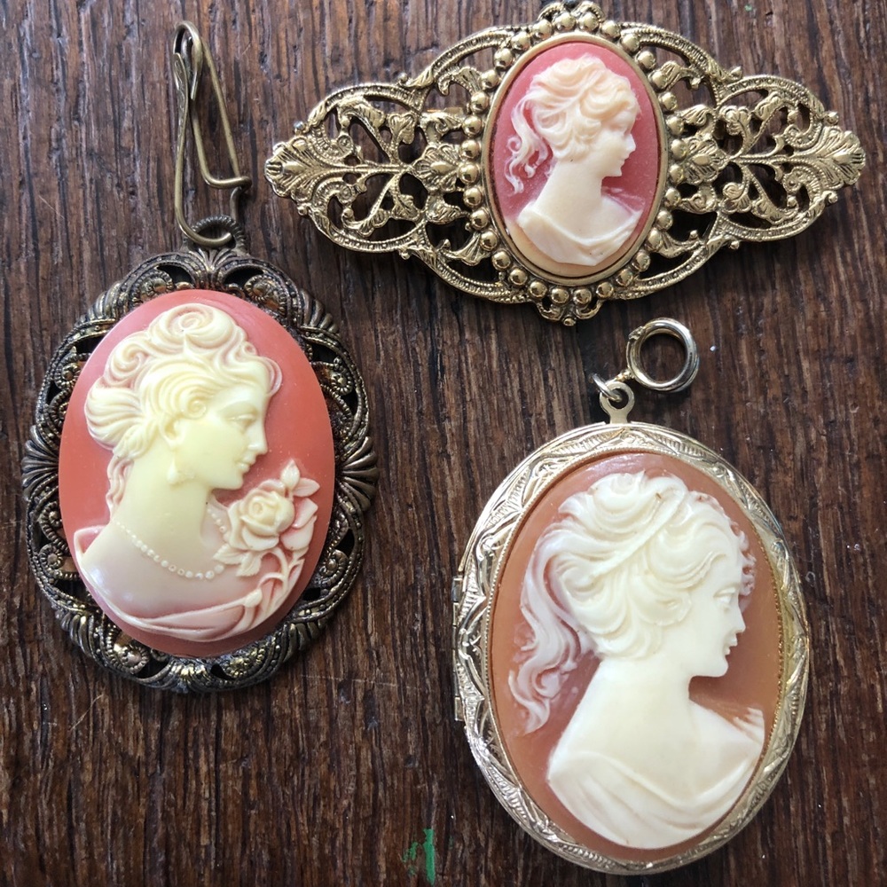 Lot of three vintage cameos